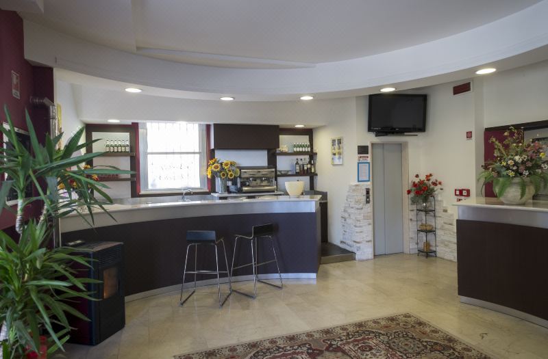 Hotel Crosal photo 2