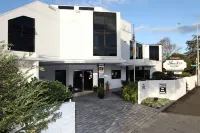 Shadzz Motel Hoteles en Palmerston North