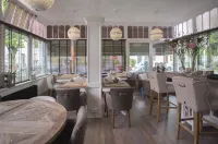 Zenzez Hotel & Lounge - Frühstück