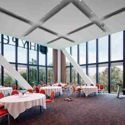 HYPERION Basel Dining/Meeting Rooms