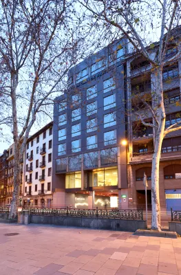 Barceló Bilbao Nervión Các khách sạn gần Plaza Moyua
