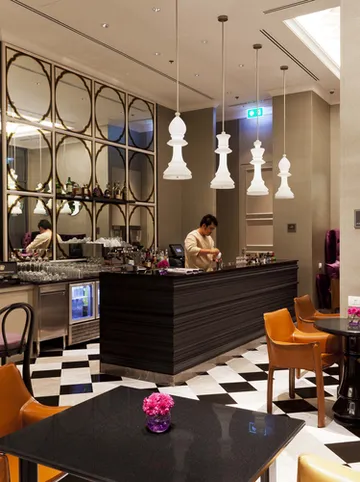 รูปภาพของยู สาทร แบงค็อก