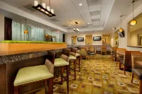 Holiday Inn Express 巴爾的摩的AT體育場
