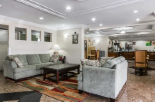 퀄리티 인 & 스위트 애틀랜타 에어포트 사우스