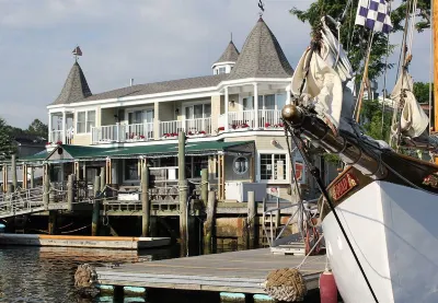 Grand Harbor Inn Các khách sạn ở Camden