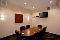 La Quinta Inn & Suites by Wyndham NE Long Beach/Cypress Hotels in Hawaiian Gardens