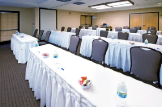 Red Lion Inn & Suites Goodyear Phoenix