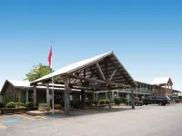 The Smoke House Lodge Hotels in Marion County