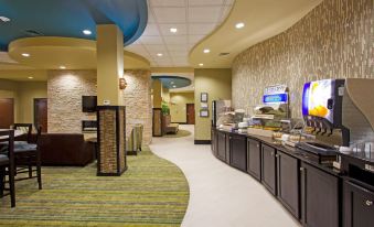 Holiday Inn Express & Suites Waycross