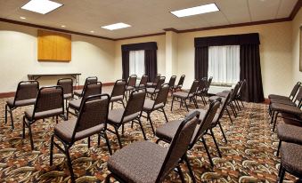 Holiday Inn Express & Suites Atlanta-Johns Creek