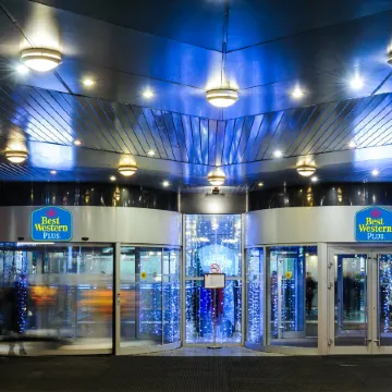 VEGA Izmailovo Hotel & Convention center (Вега Измайлово) Отели рядом с достопримечательностью ««Островок»»