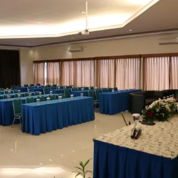 Tanjung Plaza Hotel