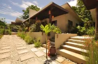 Nautilus Surf & Yoga Villas Santa Teresa Hotels in Carmen
