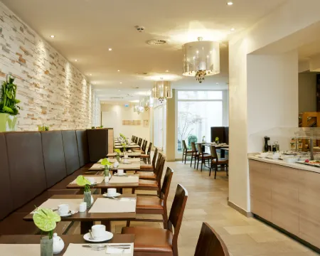 โรงแรม H+ มึนเคน โรงแรมในมิวนิก