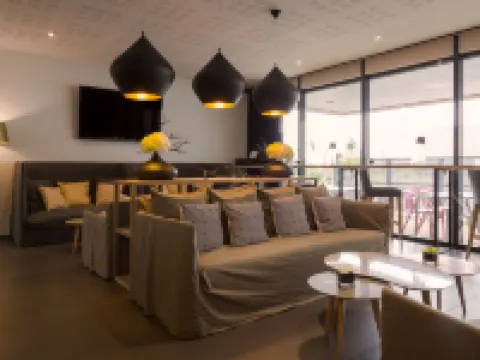 パジャ  ホテル & スパ ヴァンヌ バンヌのホテル