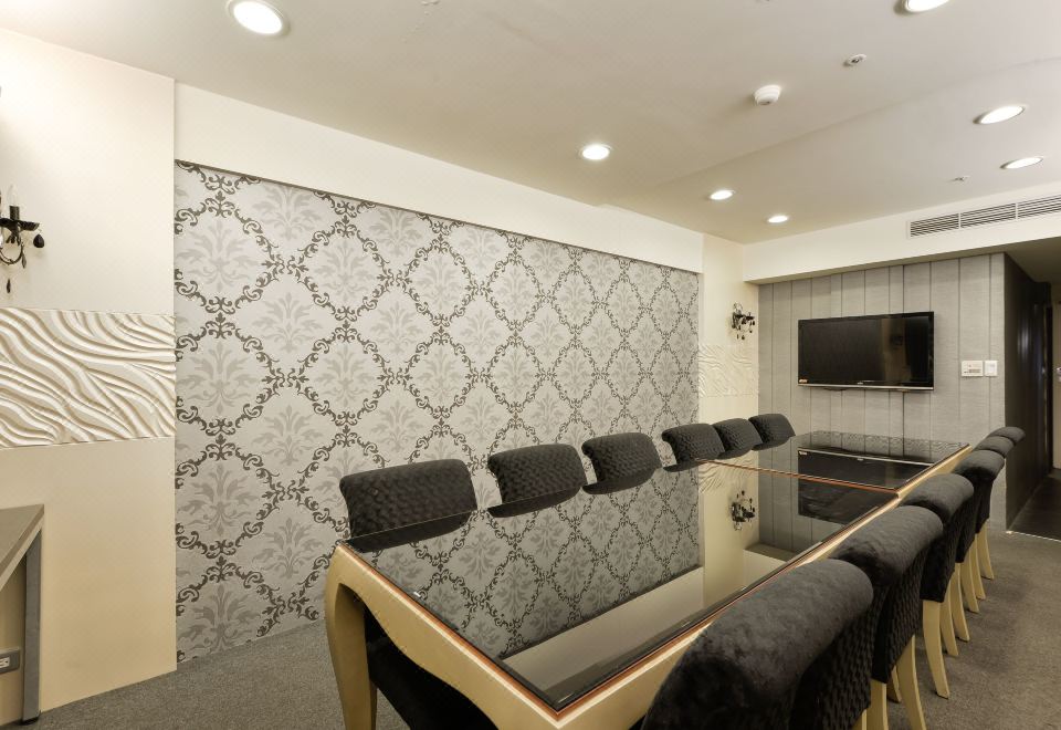 3. 타이중 원 충 ..