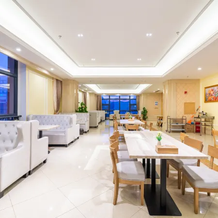 Vienna International Hotel (Changsha Songyahu Xingsha Subway Station)