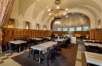 Hotel Okresní Dům Các khách sạn gần University of Hradec Králové – building E