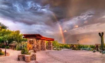 Hacienda del Sol Guest Ranch Resort