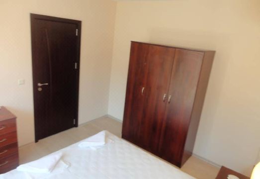 Holiday Apartments in Pomorie - Housity