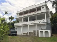 Harbour Vista Inn Hoteles cerca de Anse Galet Beach