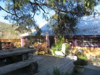 River Rock Inn Hotel di Mariposa