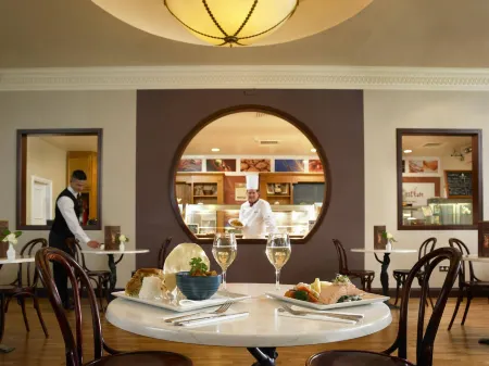 Galway Bay Hotel Conference & Leisure Centre