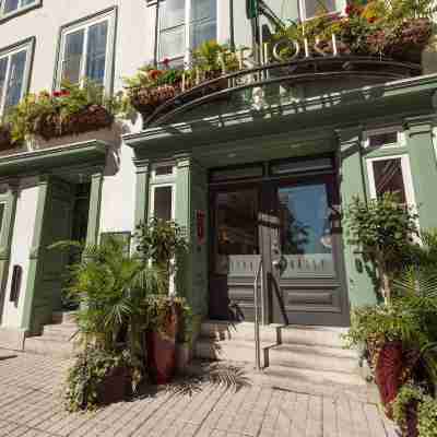 Hotel le Priori Hotel Exterior