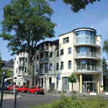 Hotel Am Blauen Wunder Hotel Exterior
