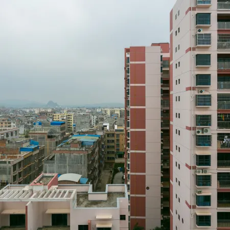 Yeste Hotel (Lingshan Xianggui Square)