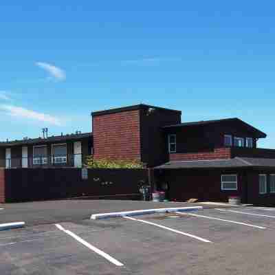 Beachfront Manor Hotel Hotel Exterior