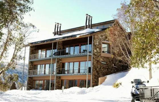 阿爾品木煙公寓