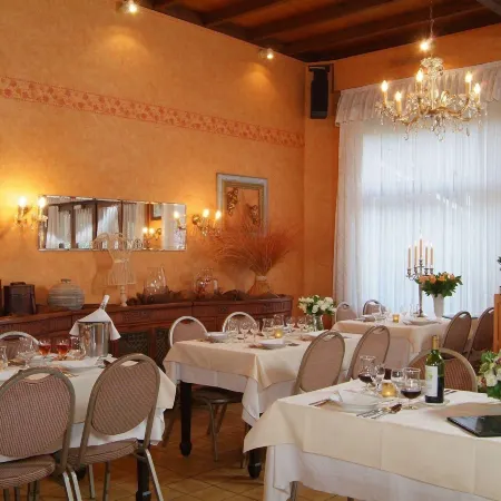 Hotel Belvedere Отели рядом с достопримечательностью «Палата суконщиков Ипра»
