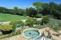 Château les Crostes Hotels in Lorgues