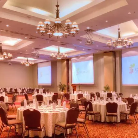 Sol de Oro Hotel & Suites