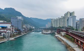 Baina Fangzhou Hotel