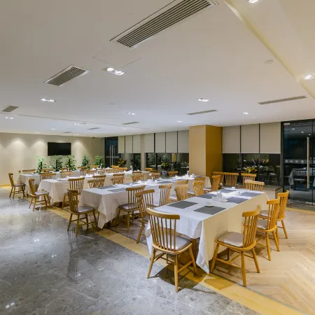 Ramada Encore by Wyndham Jintang