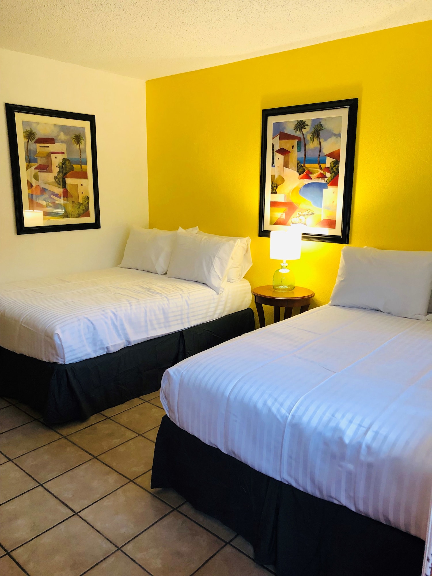 Sunny Palms Inn