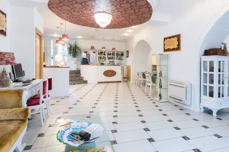 Hotel Federico II Отели в г. Lucera