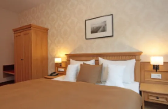 โรงแรมโรมันทิค เชเลอโฮฟ