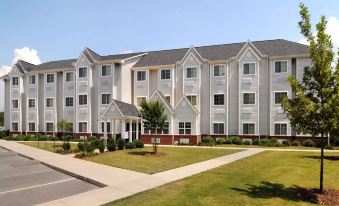 Microtel Inn & Suites by Wyndham Huntsville