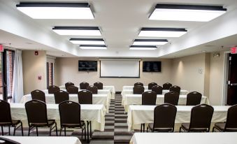 Four Points by Sheraton Greensboro Airport