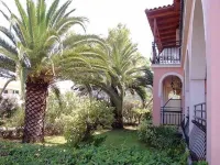 Eleni's Garden & Castello Suites Các khách sạn ở Artemisia