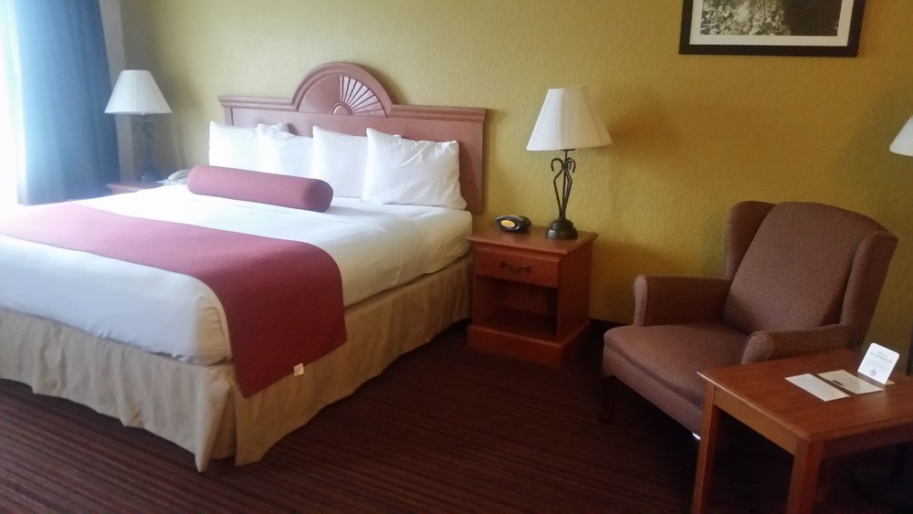 Best Western Plus Strawberry Inn & Suites