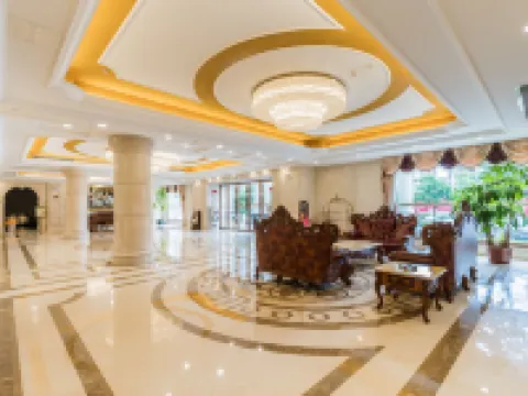 Vienna Hotel (Gaozhou Chengdong Passenger Station) Hotels in Gaozhou