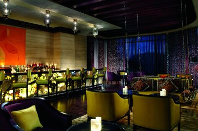 バー ザ・リッツ・カールトン バンガロールの写真