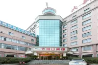 Dabieshan Hotel (Luotian County People's Square)