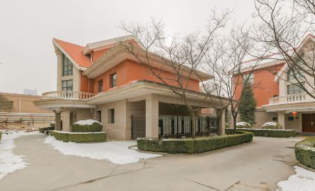 Qingyang Longdong Hotel (Xifeng District High Speed Railway Station)