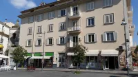 L'Insolita Reggia Hotels in der Nähe von Chiesa di San Ferdinando Re