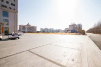 Huashun Hotel - parking